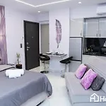 Modern In The Center *