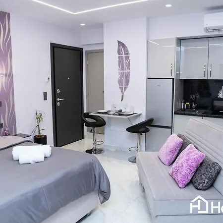 Modern In The Center *