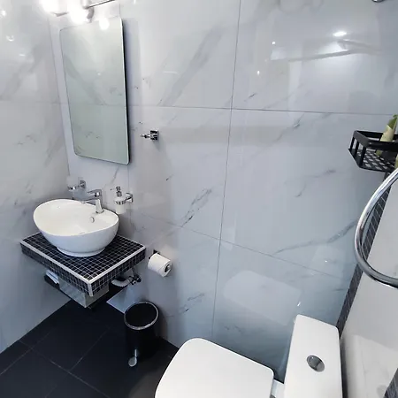 Modern In The Center Appartamento